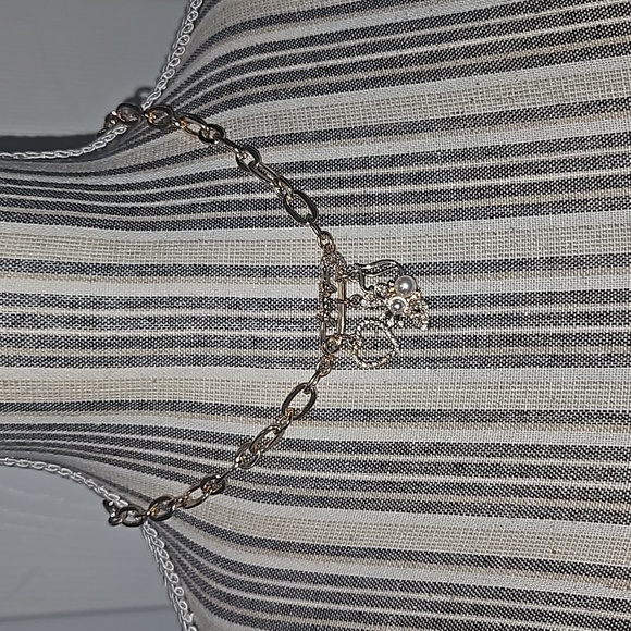 Juicy Couture Los Angeles California Women Juicy charm Link Necklace - Picture 4 of 12